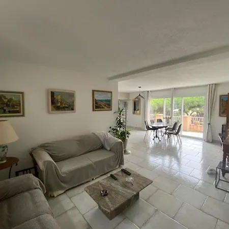 Apartment Maxime Semaphore : De T4, Piscine, Terrasse, Clim, Proche - Fr-1-226-531