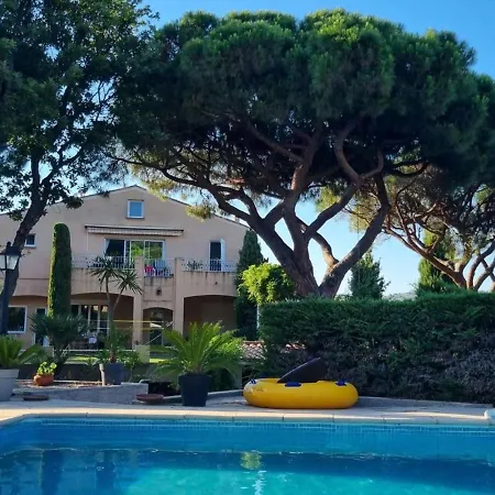 Apartment Maxime Semaphore : De T4, Piscine, Terrasse, Clim, Proche - Fr-1-226-531