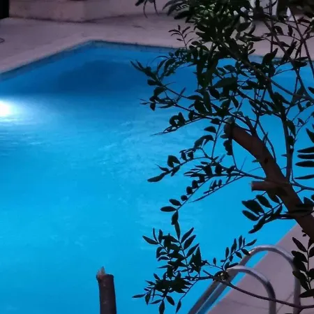 Apartment Maxime Semaphore : De T4, Piscine, Terrasse, Clim, Proche - Fr-1-226-531 Sainte-Maxime