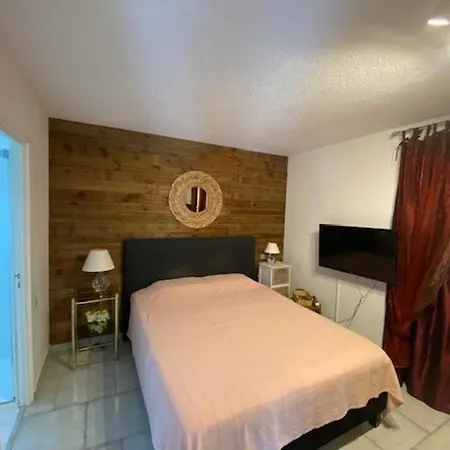 Apartment Maxime Semaphore : De T4, Piscine, Terrasse, Clim, Proche - Fr-1-226-531