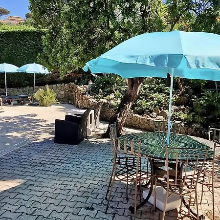 Maxime Semaphore : De T4, Piscine, Terrasse, Clim, Proche - Fr-1-226-531 * סן-מקסים