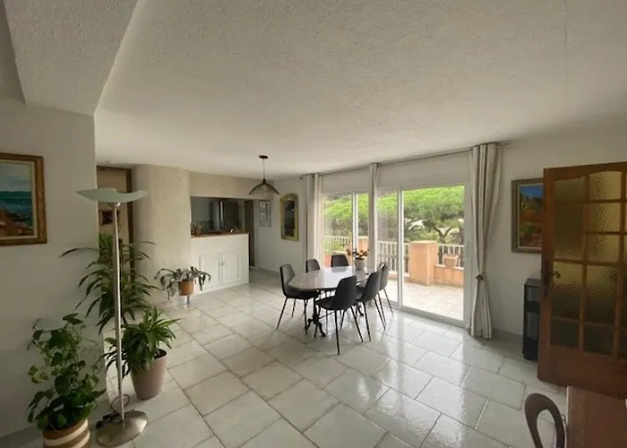 Maxime Semaphore : De T4, Piscine, Terrasse, Clim, Proche - Fr-1-226-531 Апартаменты