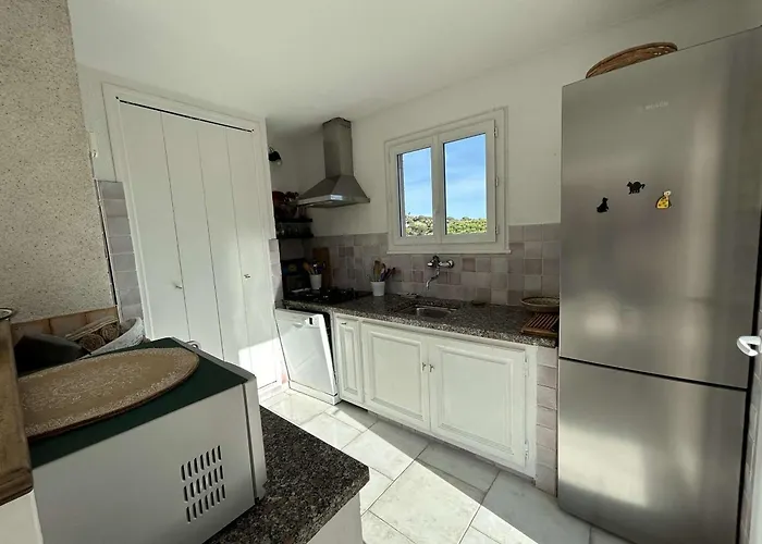 Apartment Maxime Sémaphore : De T4, Piscine, Terrasse, Clim, Proche - Fr-1-226-531