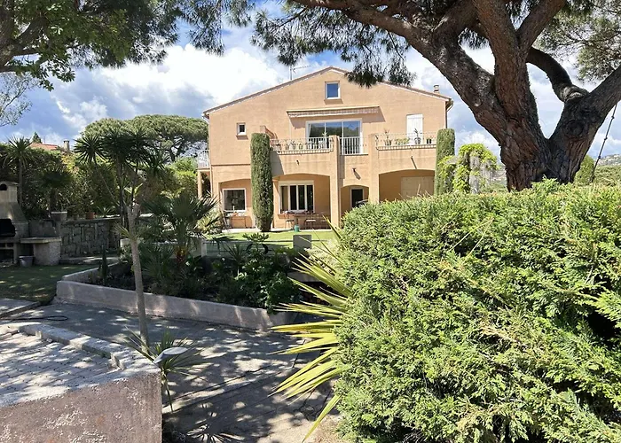 Maxime Semaphore : De T4, Piscine, Terrasse, Clim, Proche - Fr-1-226-531