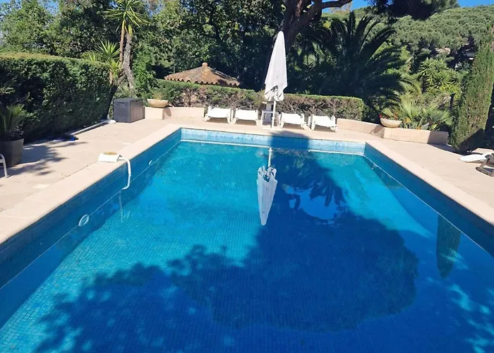 Apartment Maxime Sémaphore : De T4, Piscine, Terrasse, Clim, Proche - Fr-1-226-531